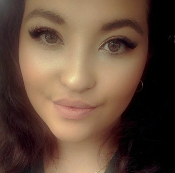 Meet your Posher, Christine - Picture 1 of 1